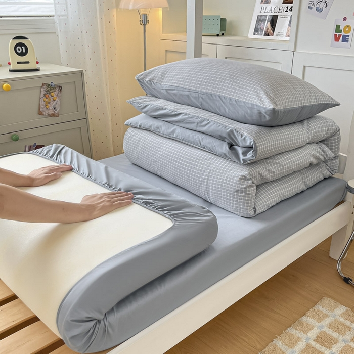 91家纺网 家纺一手货源 找家纺 ab家纺  2025新款40支A类水洗棉学生三件套 森浅-兰