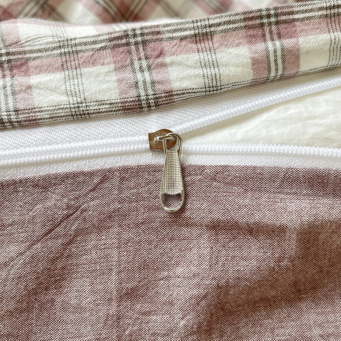 91家纺网 家纺一手货源 找家纺 ab家纺  2025新款40支A类水洗棉学生三件套 芷安灰紫