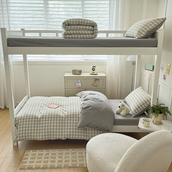 91家纺网 家纺一手货源 找家纺 ab家纺  2025新款40支A类水洗棉学生三件套 芷安绿