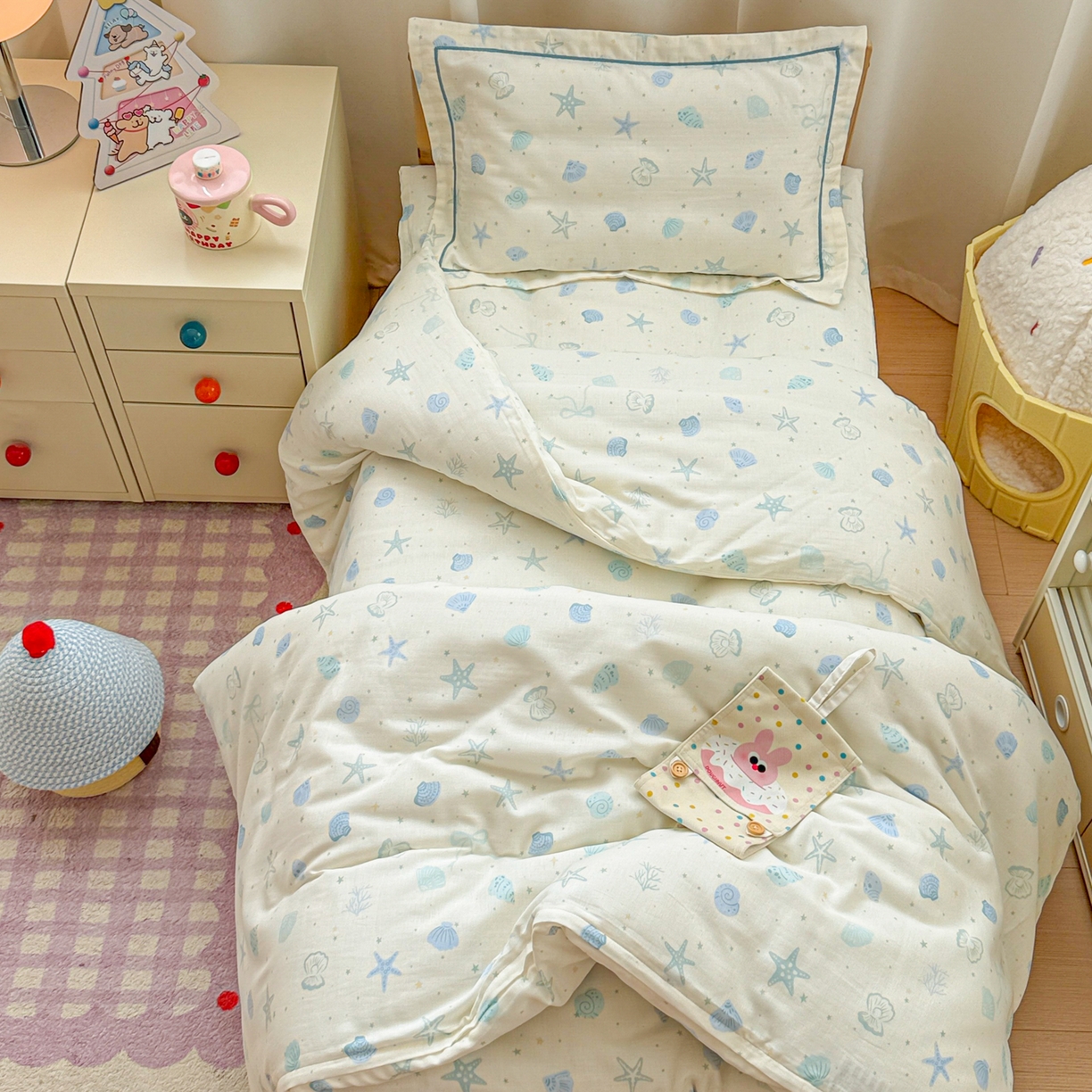 91家纺网 家纺一手货源 找家纺 （总）简宜家居（朝初家纺） 2025新款幼儿园双层纱套件