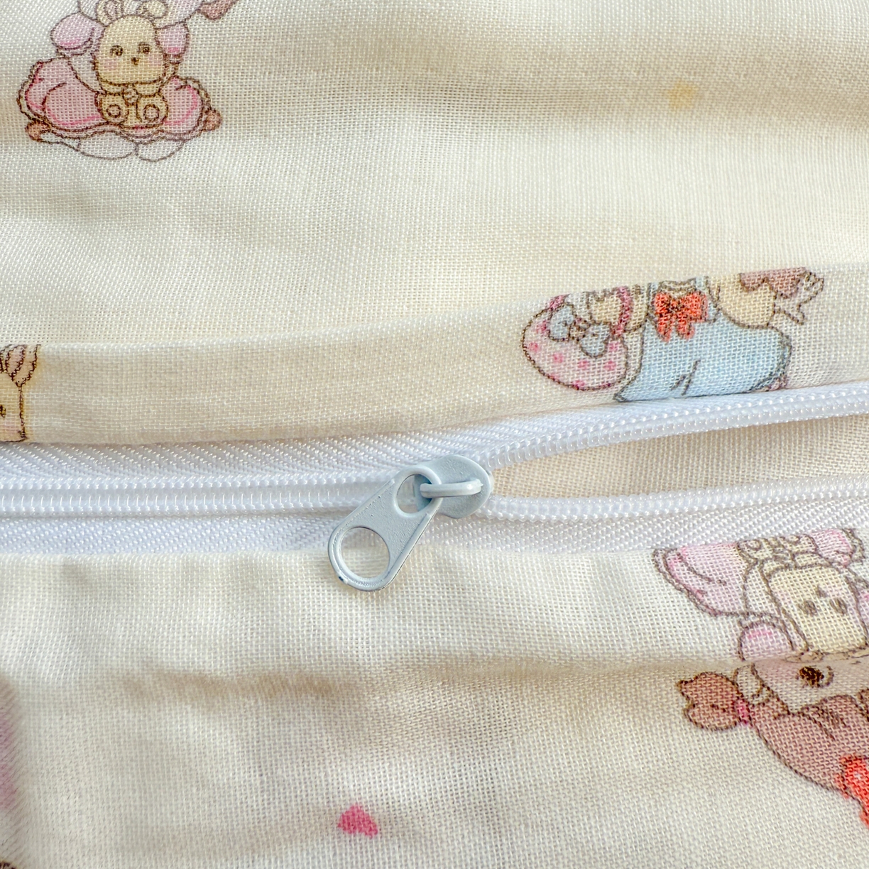 91家纺网 家纺一手货源 找家纺 简宜家居（朝初家纺） 2025新款幼儿园双层纱套件 稚趣女孩