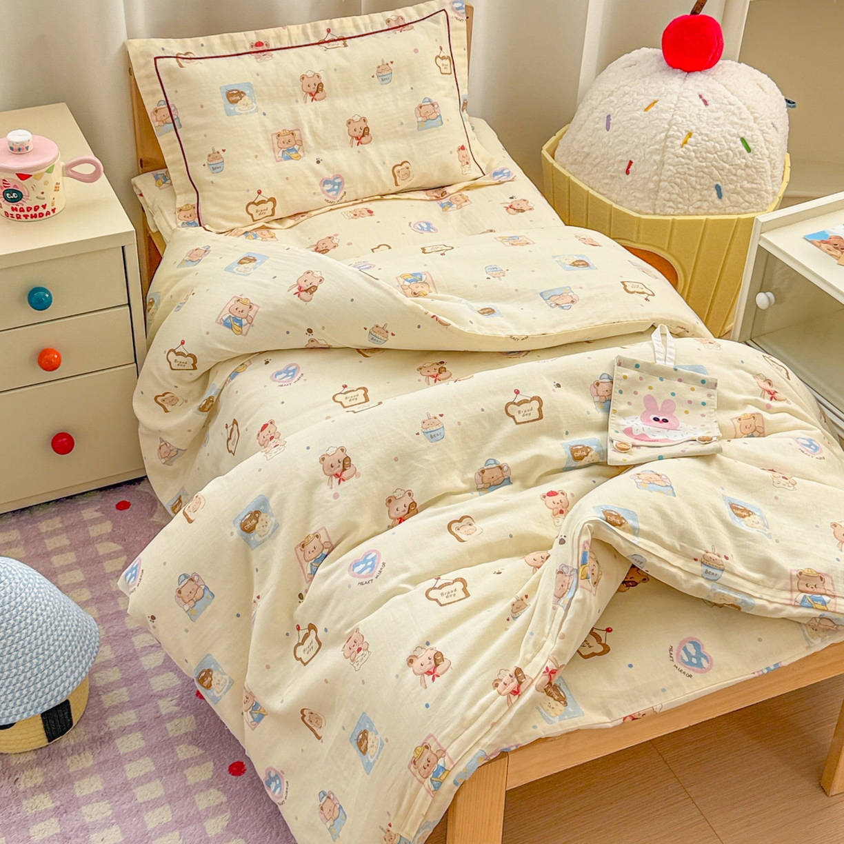 91家纺网 家纺一手货源 找家纺 简宜家居（朝初家纺） 2025新款幼儿园双层纱套件 fu fu 熊