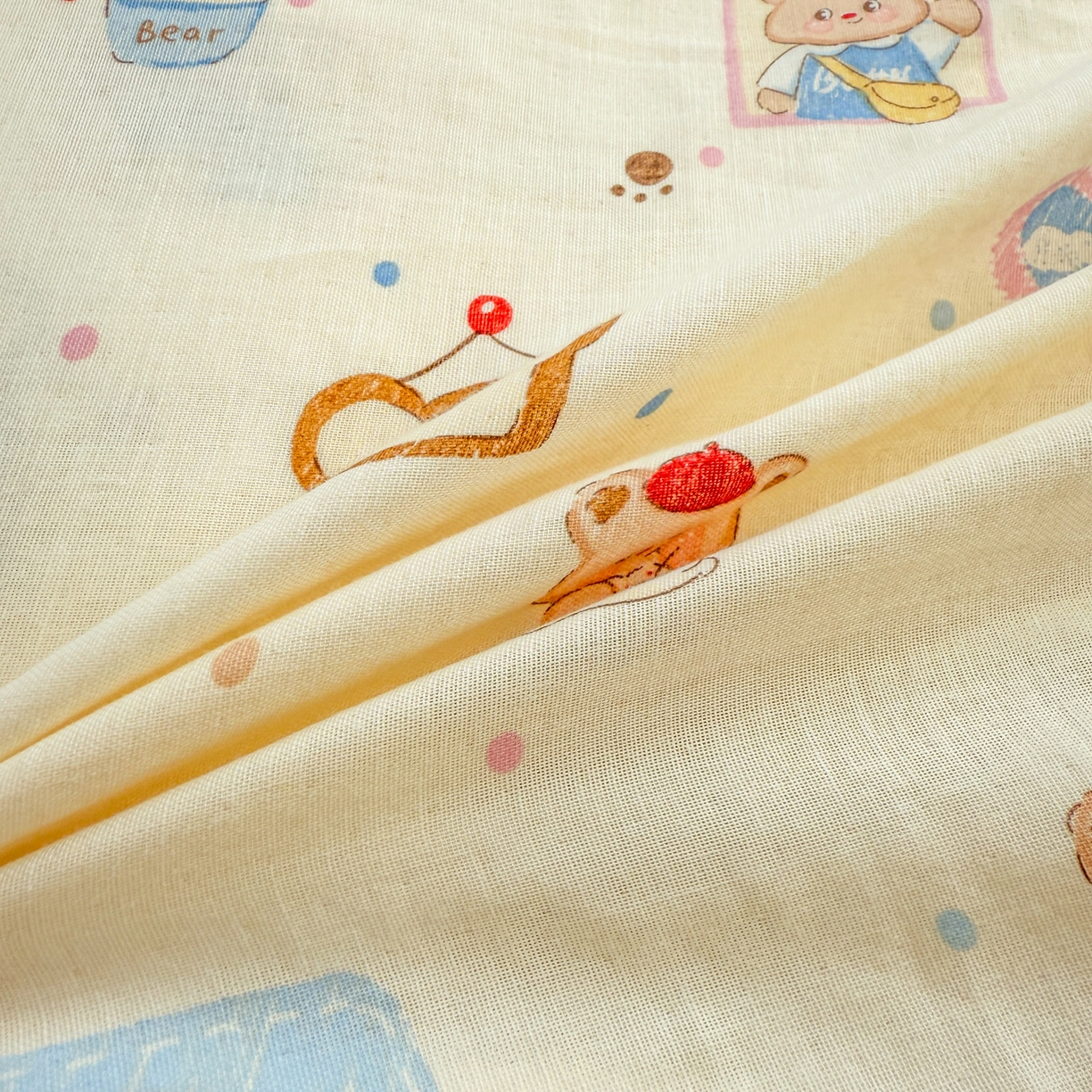 91家纺网 家纺一手货源 找家纺 简宜家居（朝初家纺） 2025新款幼儿园双层纱套件 fu fu 熊