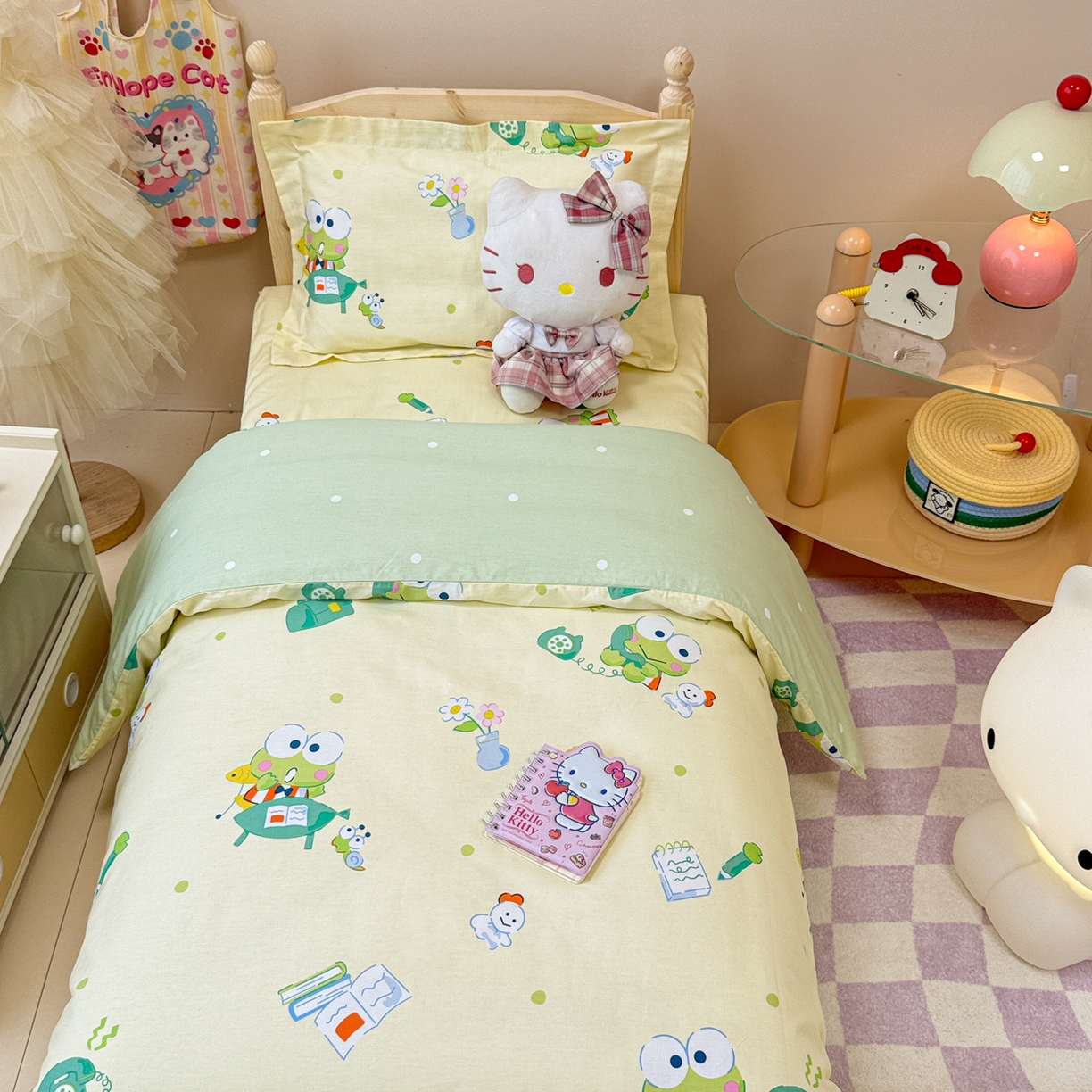 91家纺网 家纺一手货源 找家纺 简宜家居（朝初家纺） 2025新款三丽鸥花型幼儿园套件 可洛比