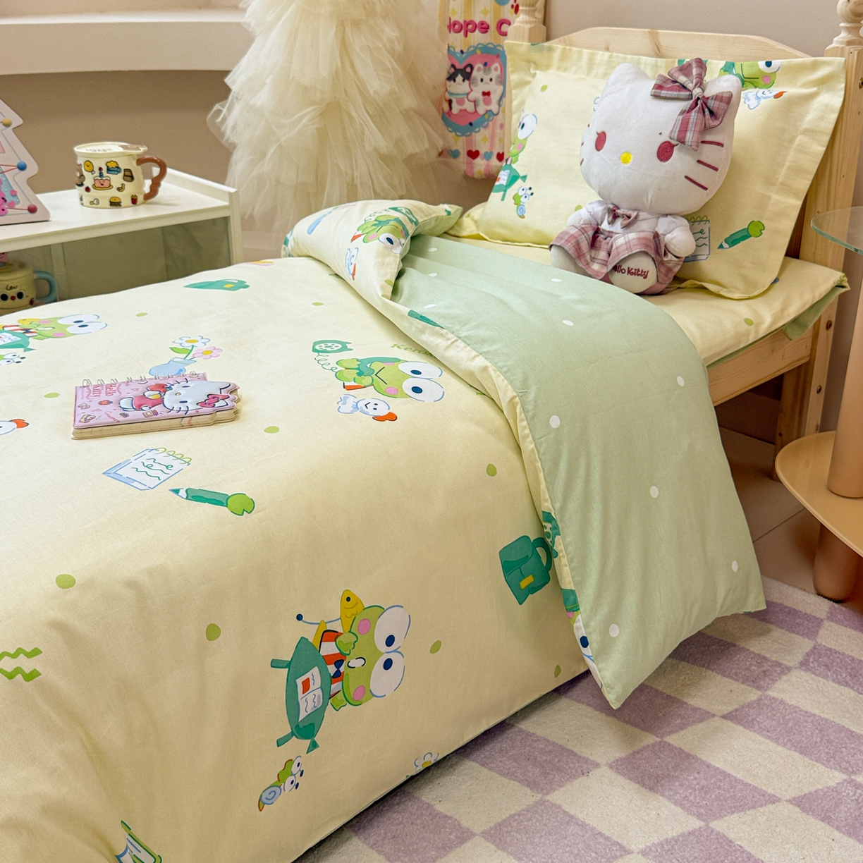 91家纺网 家纺一手货源 找家纺 简宜家居（朝初家纺） 2025新款三丽鸥花型幼儿园套件 可洛比