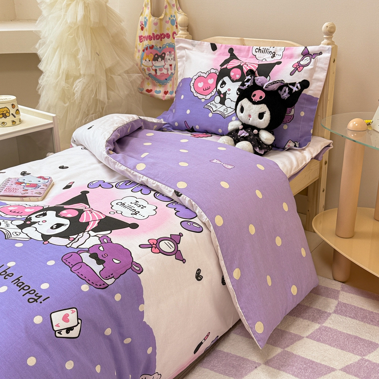 91家纺网 家纺一手货源 找家纺 简宜家居（朝初家纺） 2025新款三丽鸥花型幼儿园套件 库洛米紫