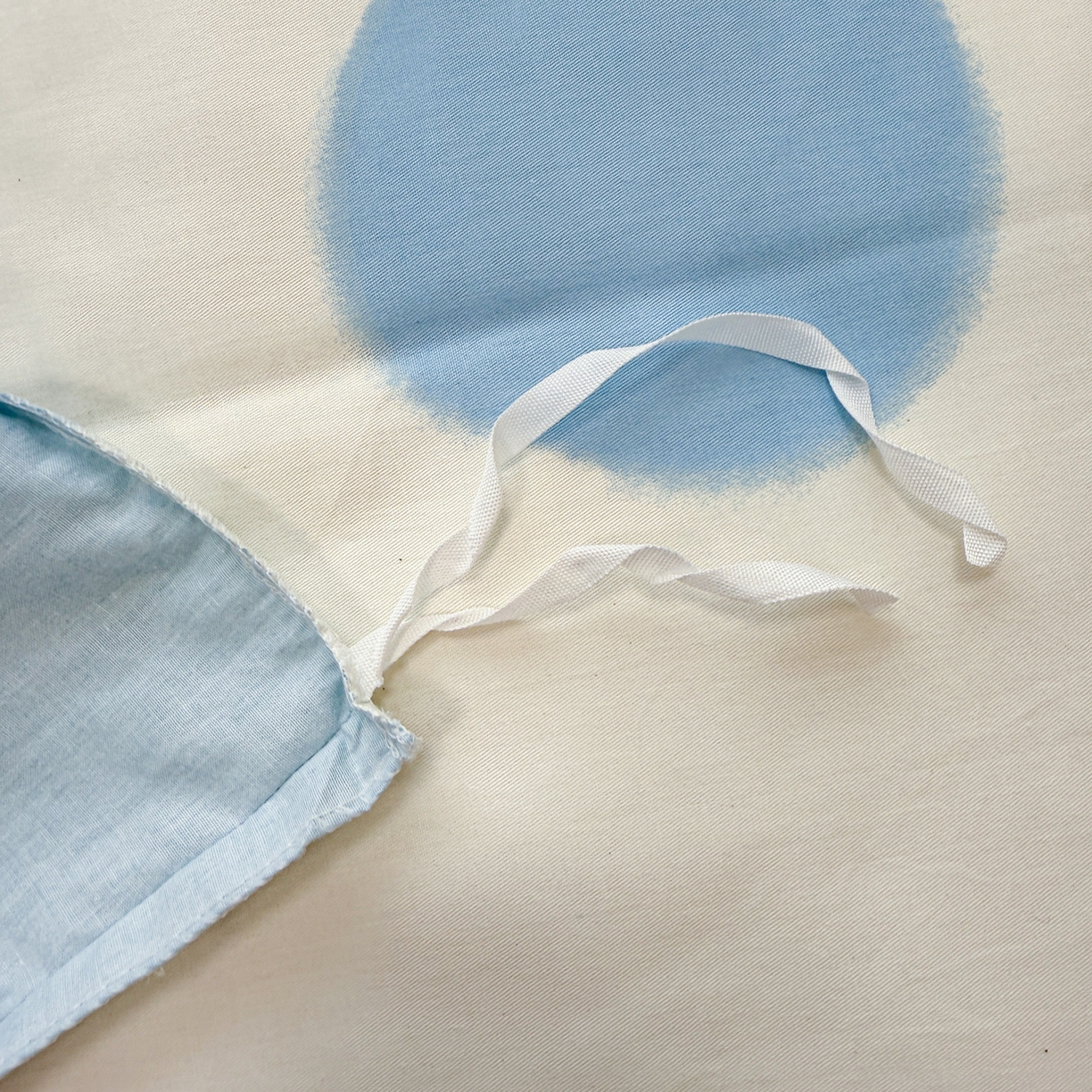 91家纺网 家纺一手货源 找家纺 简宜家居（朝初家纺） 2025新款三丽鸥花型幼儿园套件 玉桂狗