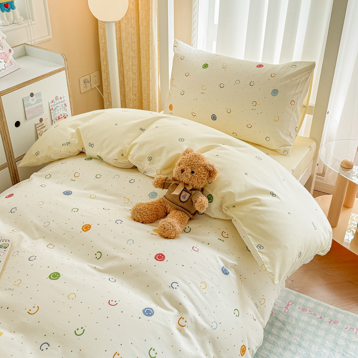 91家纺网 家纺一手货源 找家纺 呗旺鹿  2025新款学生床全棉纯棉卡通小清新三件套四件套 多彩笑脸