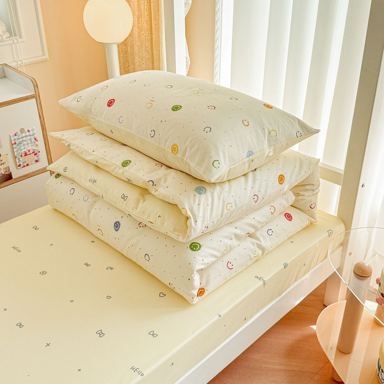 91家纺网 家纺一手货源 找家纺 呗旺鹿  2025新款学生床全棉纯棉卡通小清新三件套四件套 多彩笑脸