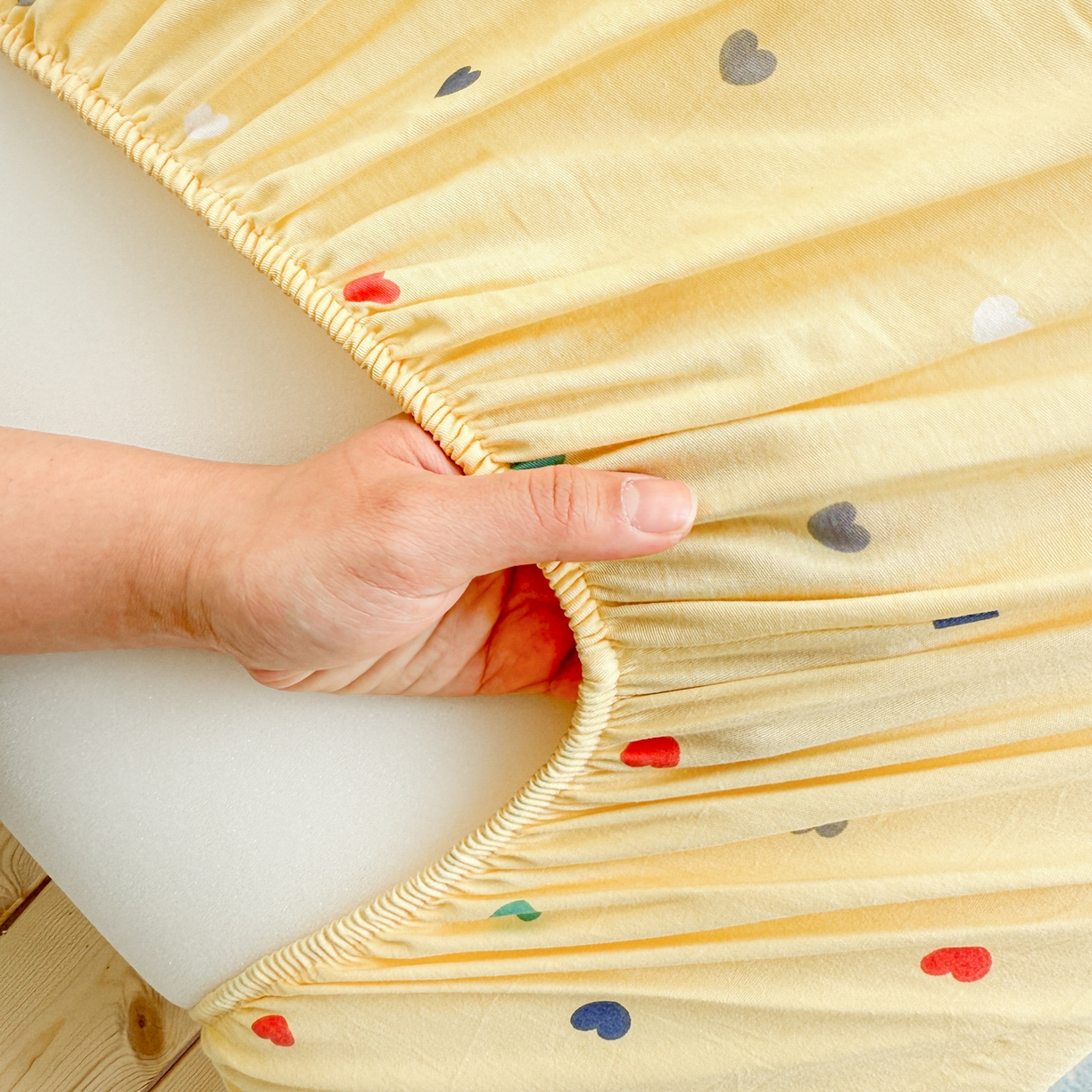 91家纺网 家纺一手货源 找家纺 呗旺鹿  2025新款学生床全棉纯棉卡通小清新三件套四件套 油画慕斯猫