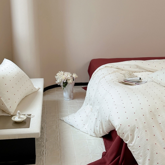 91家纺网 家纺一手货源 找家纺 山舍2025新款皱皱双层纱四件套 波尔卡红波点