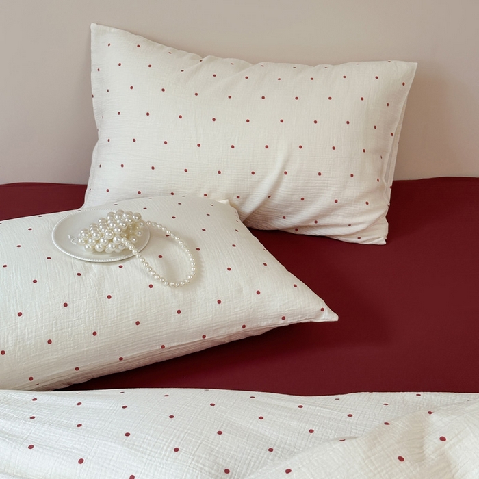 91家纺网 家纺一手货源 找家纺 山舍2025新款皱皱双层纱四件套 波尔卡红波点