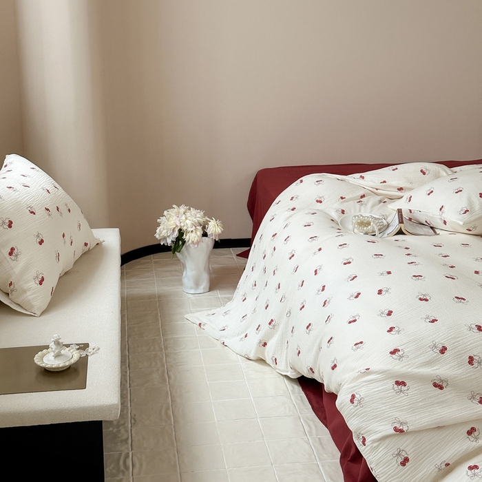 91家纺网 家纺一手货源 找家纺 山舍2025新款皱皱双层纱四件套 莫丽安红樱桃