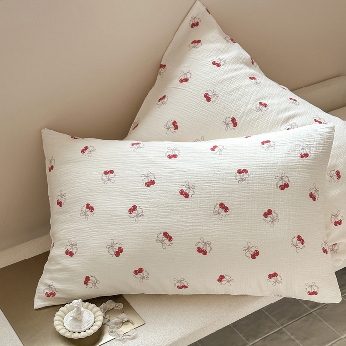 91家纺网 家纺一手货源 找家纺 山舍2025新款皱皱双层纱四件套 莫丽安红樱桃