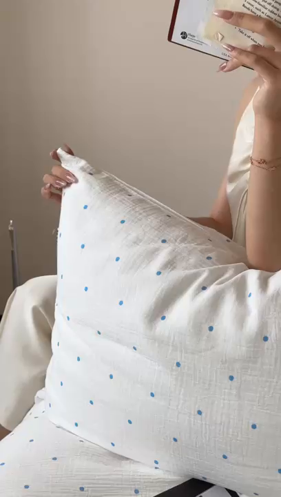 91家纺网 家纺一手货源 找家纺 山舍2025新款皱皱双层纱四件套 蓝与蓝波的故事