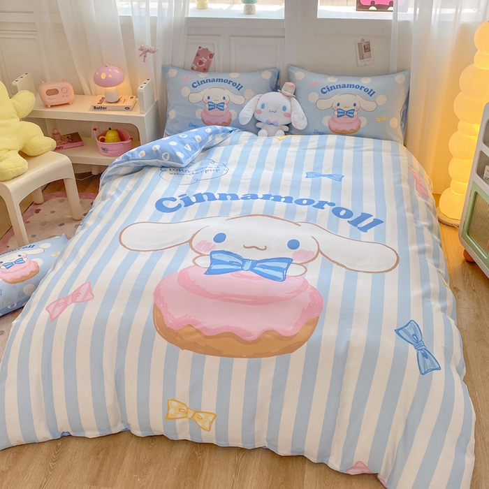 91家纺网 家纺一手货源 找家纺 博雅 2025春夏新款全棉纯棉三丽欧新款大板四件套 全棉大版（口袋枕）蝴蝶结条纹玉桂狗