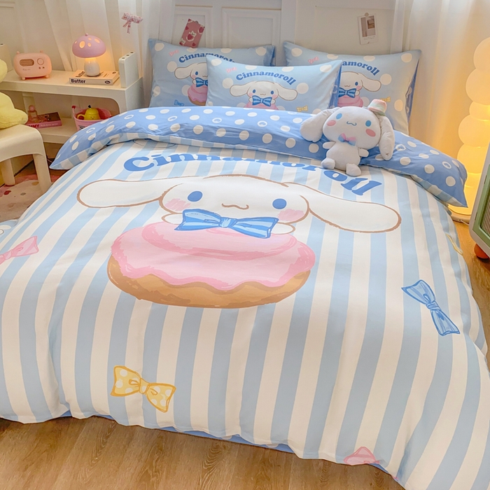 91家纺网 家纺一手货源 找家纺 博雅 2025春夏新款全棉纯棉三丽欧新款大板四件套 全棉大版（口袋枕）蝴蝶结条纹玉桂狗