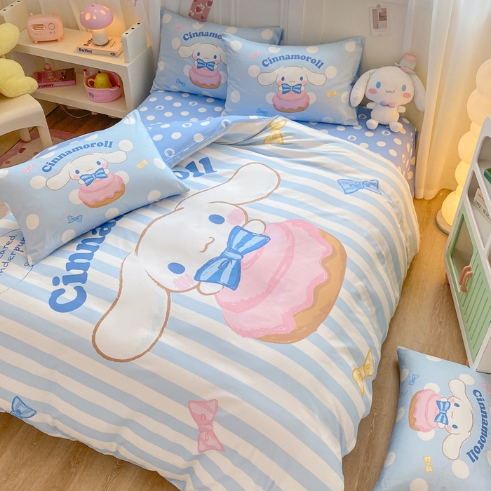 91家纺网 家纺一手货源 找家纺 博雅 2025春夏新款全棉纯棉三丽欧新款大板四件套 全棉大版（口袋枕）蝴蝶结条纹玉桂狗