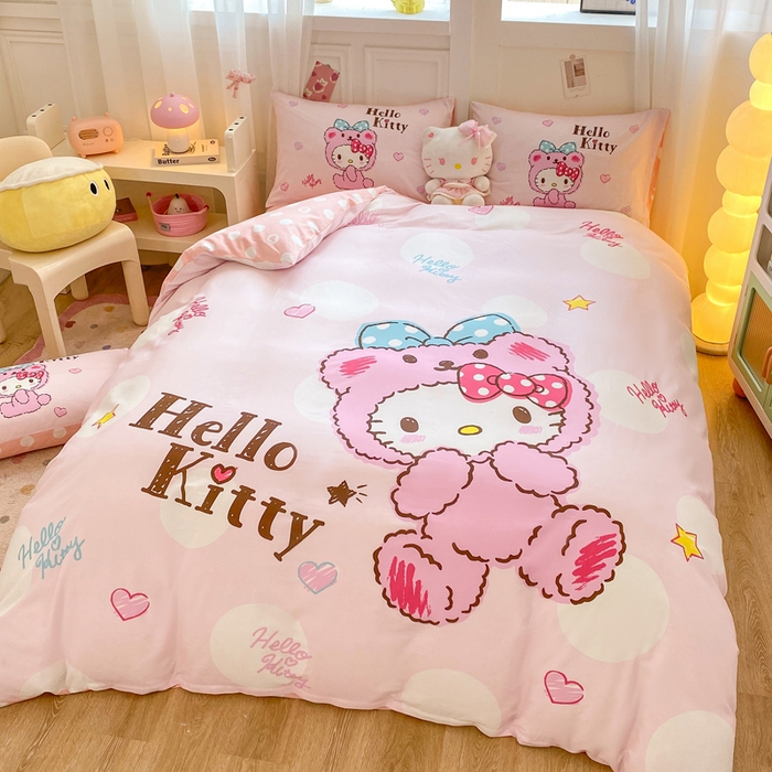 91家纺网 家纺一手货源 找家纺 博雅 2025春夏新款全棉纯棉三丽欧新款大板四件套 全棉大版（口袋枕）玩具熊KT