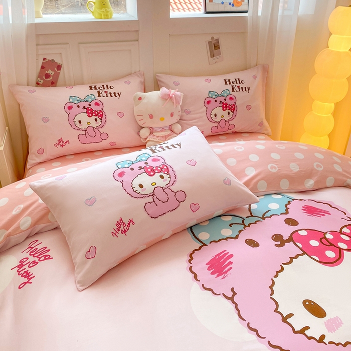 91家纺网 家纺一手货源 找家纺 博雅 2025春夏新款全棉纯棉三丽欧新款大板四件套 全棉大版（口袋枕）玩具熊KT