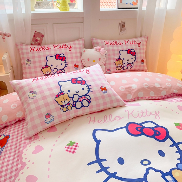 91家纺网 家纺一手货源 找家纺 博雅 2025春夏新款全棉纯棉三丽欧新款大板四件套 全棉大版（口袋枕）小熊饼干KT