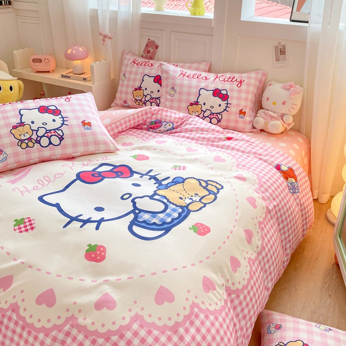 91家纺网 家纺一手货源 找家纺 博雅 2025春夏新款全棉纯棉三丽欧新款大板四件套 全棉大版（口袋枕）小熊饼干KT