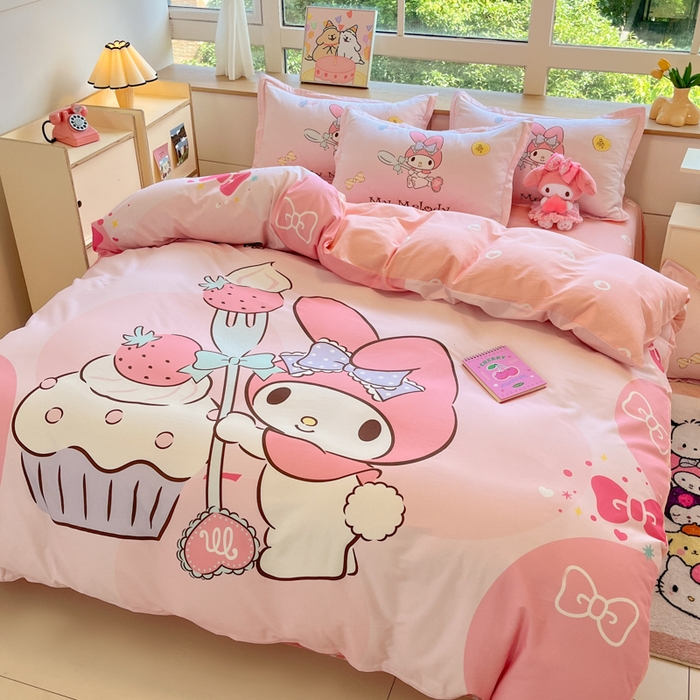 91家纺网 家纺一手货源 找家纺 博雅 2025春夏新款全棉纯棉三丽欧新款大板四件套 全棉大版（信封枕）蛋糕美乐蒂