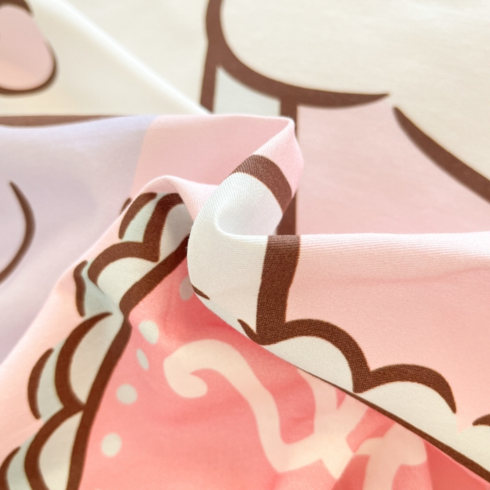 91家纺网 家纺一手货源 找家纺 博雅 2025春夏新款全棉纯棉三丽欧新款大板四件套 全棉大版（信封枕）蛋糕美乐蒂