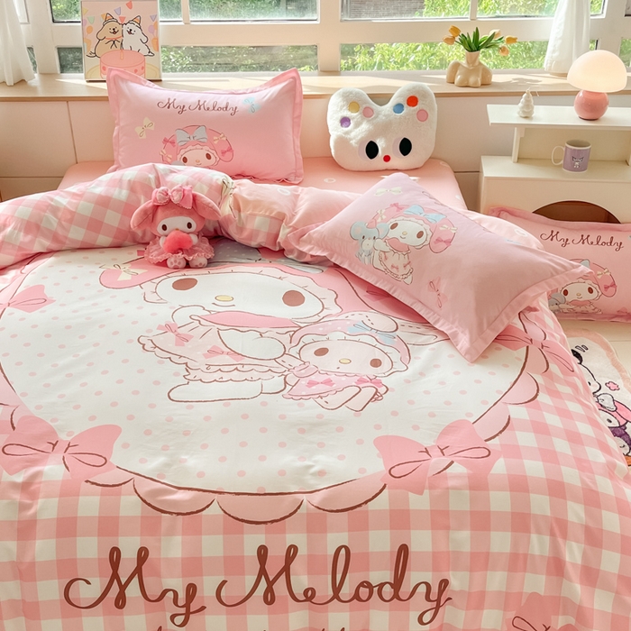 91家纺网 家纺一手货源 找家纺 博雅 2025春夏新款全棉纯棉三丽欧新款大板四件套 全棉大版（信封枕）玩偶美乐蒂