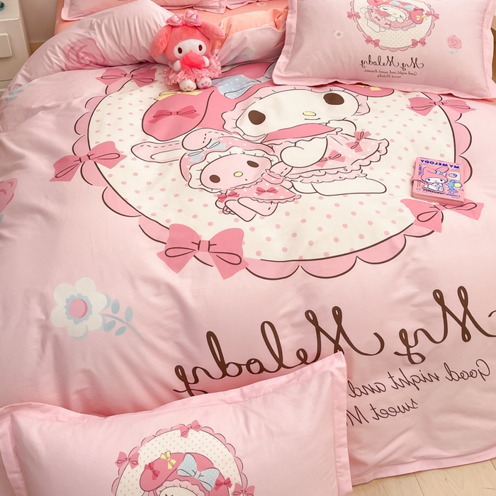 91家纺网 家纺一手货源 找家纺 博雅 2025春夏新款全棉纯棉三丽欧新款大板四件套 全棉大版（信封枕）小花美乐蒂