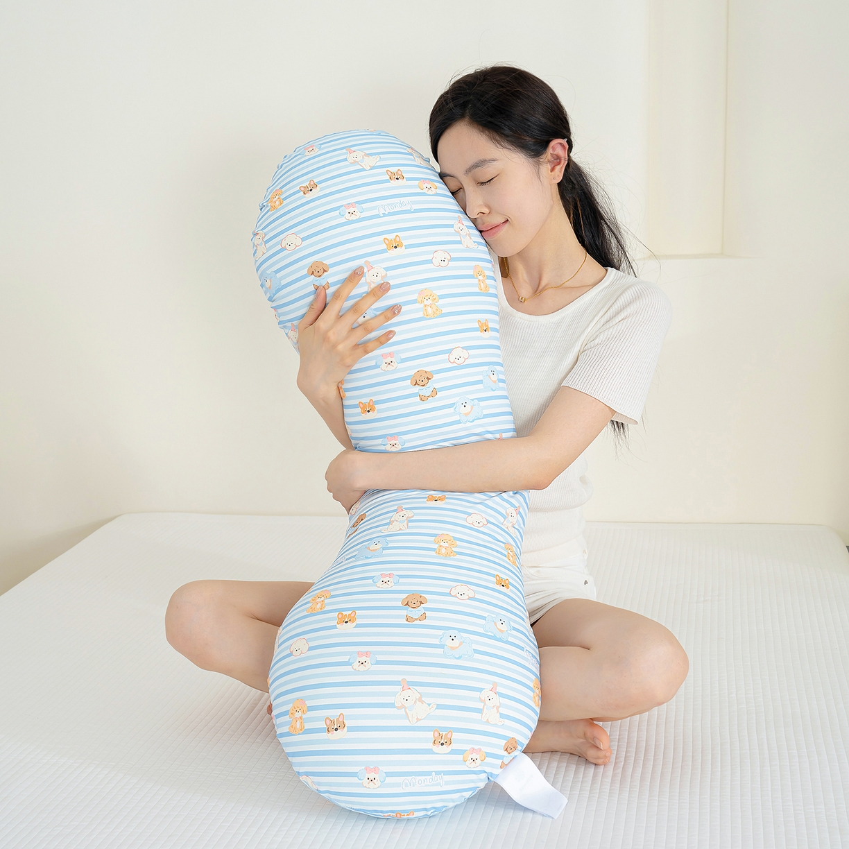 91家纺网 家纺一手货源 找家纺 （总）乐坊 2025新款冰皮骨头睡觉抱枕