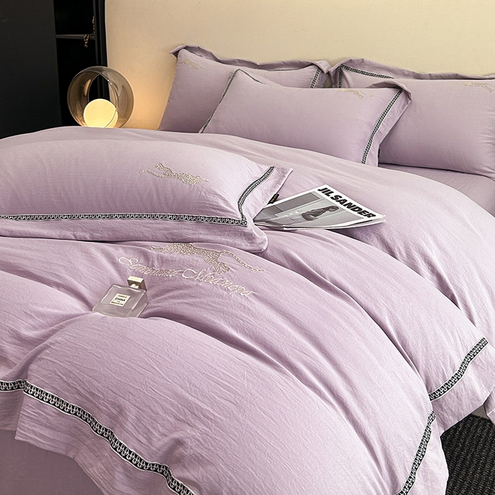 91家纺网 家纺一手货源 找家纺 库里梦家纺 2025新款高精密斜纹棉刺绣四件套-欧利系列 欧利-霞紫