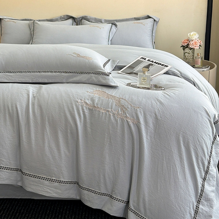 91家纺网 家纺一手货源 找家纺 库里梦家纺 2025新款高精密斜纹棉刺绣四件套-欧利系列 欧利-雅灰