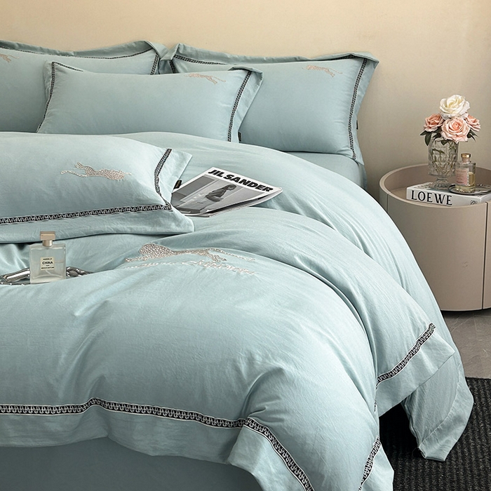 91家纺网 家纺一手货源 找家纺 库里梦家纺 2025新款高精密斜纹棉刺绣四件套-欧利系列 欧利-水绿