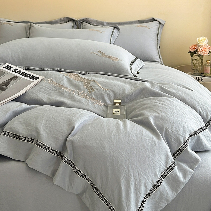 91家纺网 家纺一手货源 找家纺 库里梦家纺 2025新款高精密斜纹棉刺绣四件套-欧利系列 欧利-雅灰