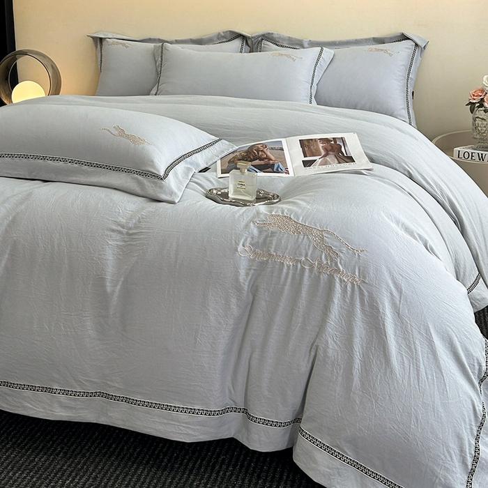 91家纺网 家纺一手货源 找家纺 库里梦家纺 2025新款高精密斜纹棉刺绣四件套-欧利系列 欧利-雅灰