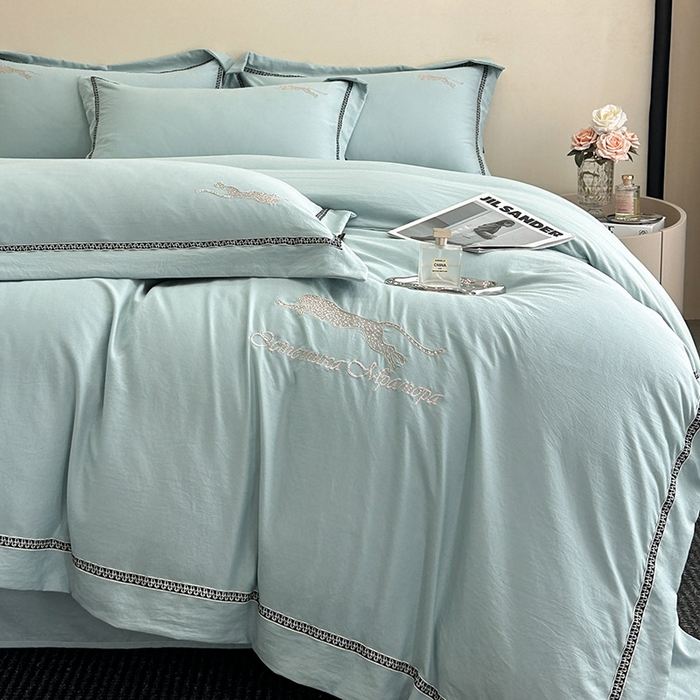 91家纺网 家纺一手货源 找家纺 库里梦家纺 2025新款高精密斜纹棉刺绣四件套-欧利系列 欧利-水绿