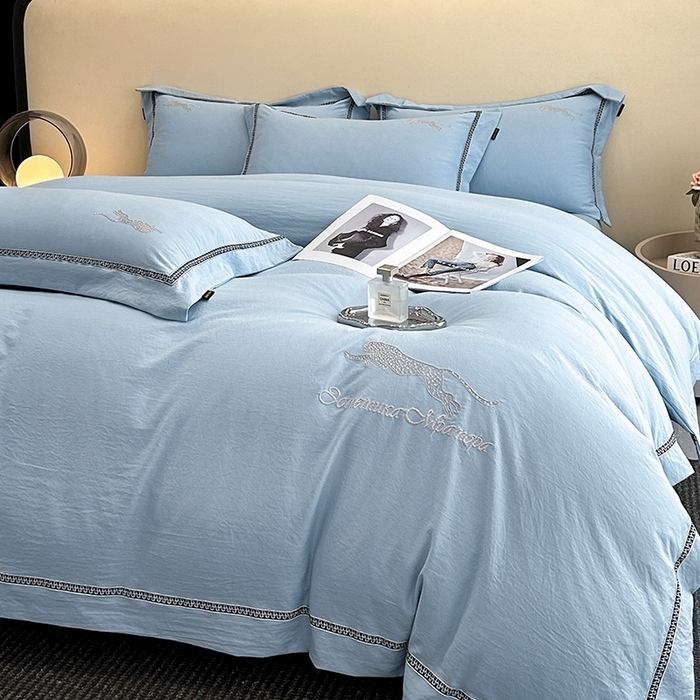 91家纺网 家纺一手货源 找家纺 库里梦家纺 2025新款高精密斜纹棉刺绣四件套-欧利系列 欧利-天蓝