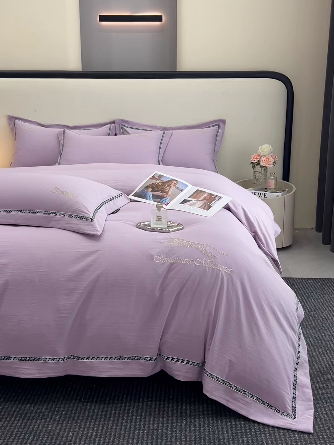 91家纺网 家纺一手货源 找家纺 库里梦家纺 2025新款高精密斜纹棉刺绣四件套-欧利系列 欧利-霞紫