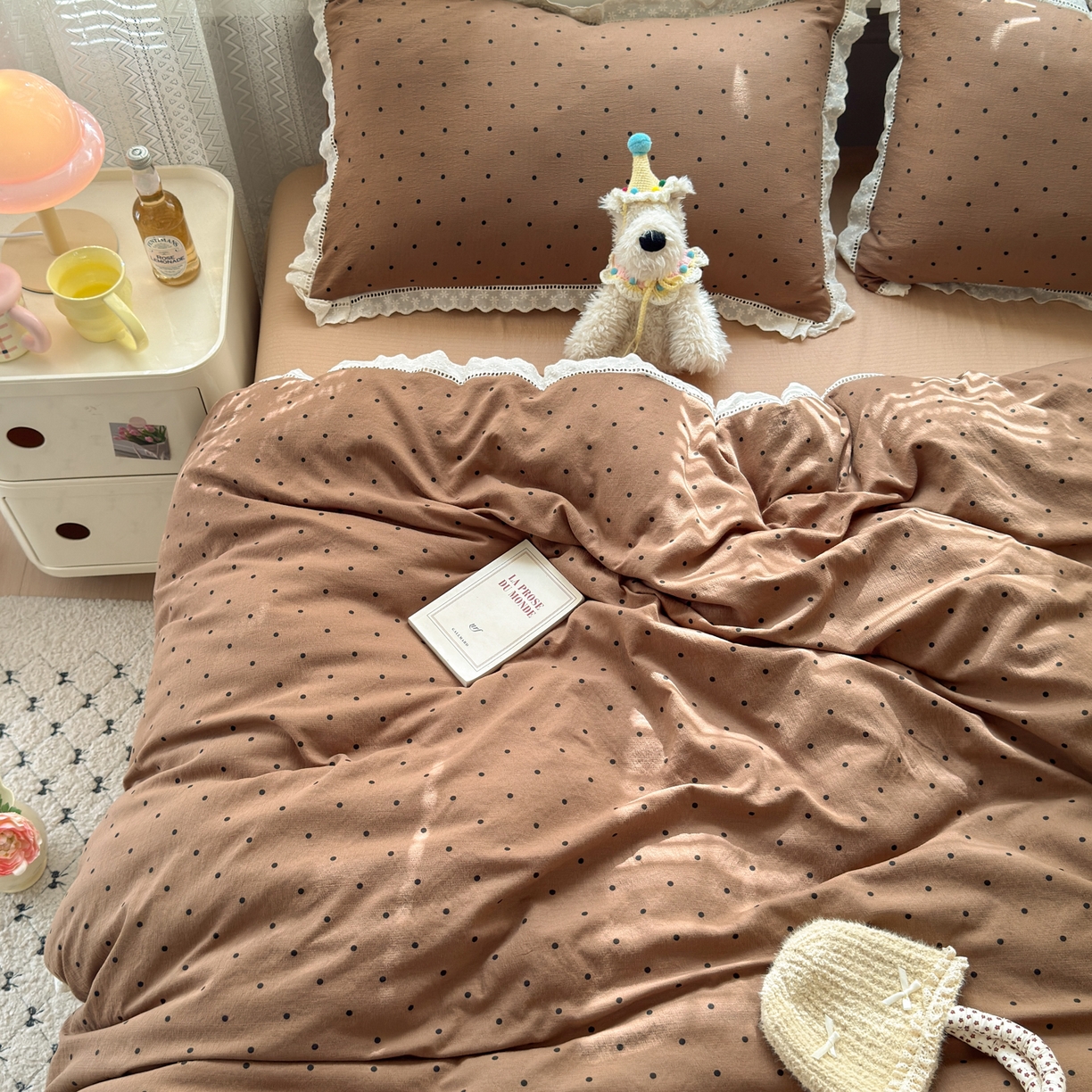 91家纺网 家纺一手货源 找家纺 （总）喜颜 2025新款爆款云感提花皱皱纱全棉镂空花边四件套学生宿舍三件套