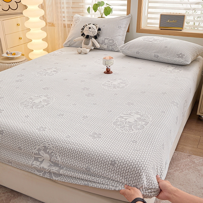 91家纺网 家纺一手货源 找家纺 （总）楼兰公主 2025新款雕花绒床笠