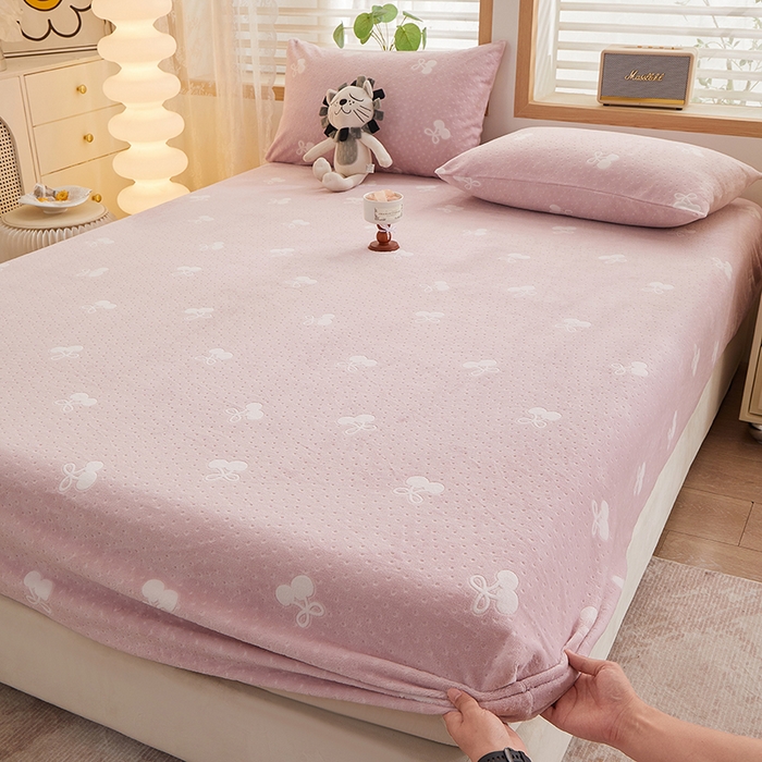 91家纺网 家纺一手货源 找家纺 （总）楼兰公主 2025新款雕花绒床笠