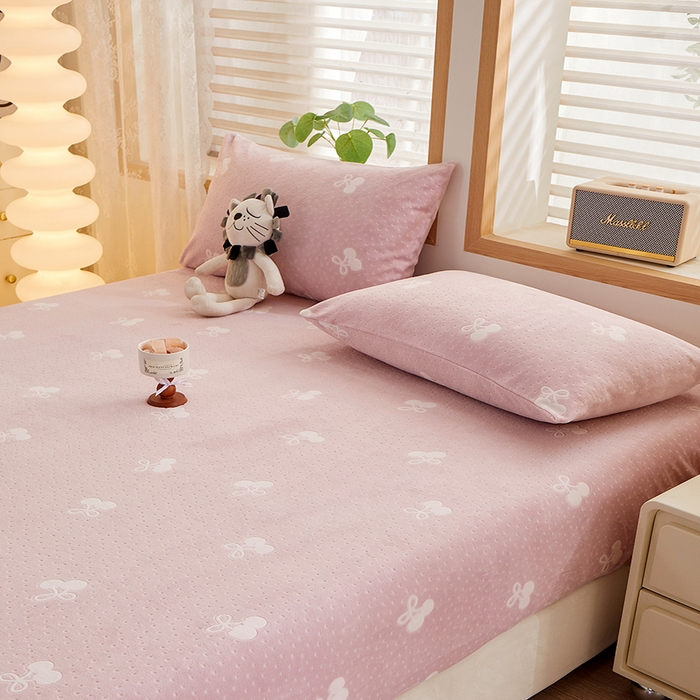 91家纺网 家纺一手货源 找家纺 （总）楼兰公主 2025新款雕花绒床笠