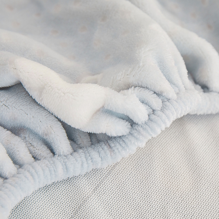 91家纺网 家纺一手货源 找家纺 楼兰公主 2025新款雕花绒床笠 蓝绒蝶梦