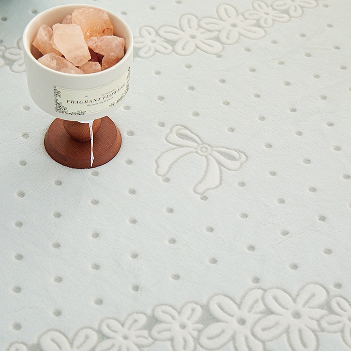 91家纺网 家纺一手货源 找家纺 楼兰公主 2025新款雕花绒床笠 蓝绒花语