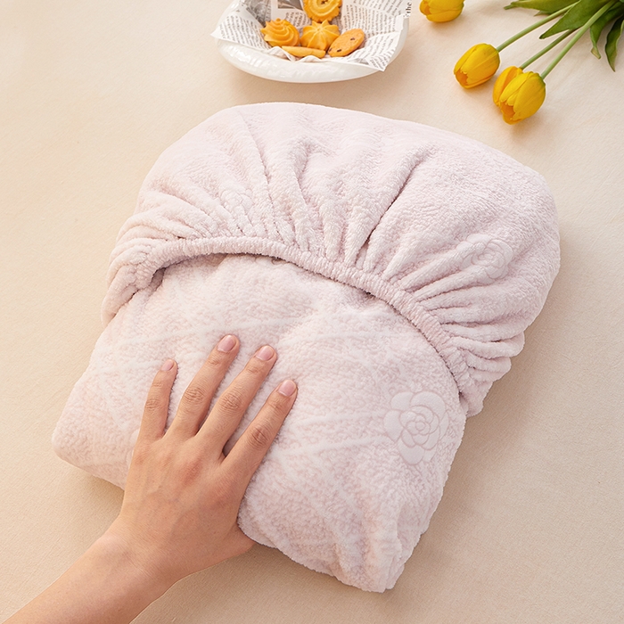 91家纺网 家纺一手货源 找家纺 楼兰公主 2025新款雕花绒床笠 蜜语蔷薇