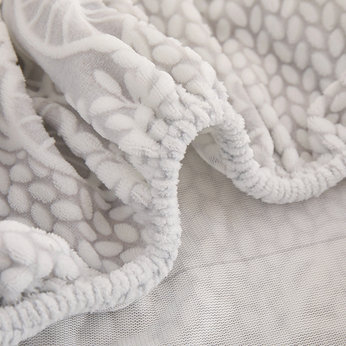 91家纺网 家纺一手货源 找家纺 楼兰公主 2025新款雕花绒床笠 浅语萌趣