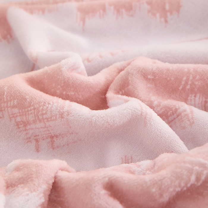 91家纺网 家纺一手货源 找家纺 楼兰公主 2025新款雕花绒床笠 柔波仙梦