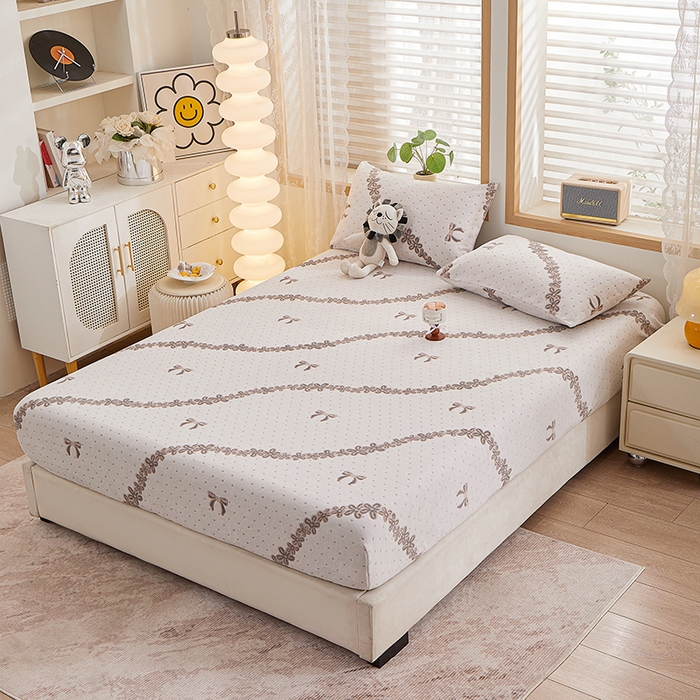 91家纺网 家纺一手货源 找家纺 楼兰公主 2025新款雕花绒床笠 柔绒絮语