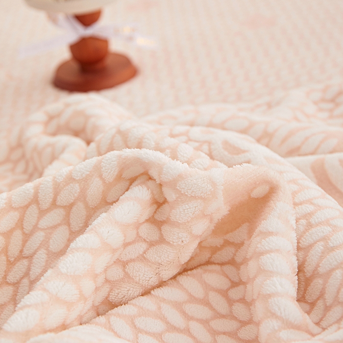 91家纺网 家纺一手货源 找家纺 楼兰公主 2025新款雕花绒床笠 甜梦花语